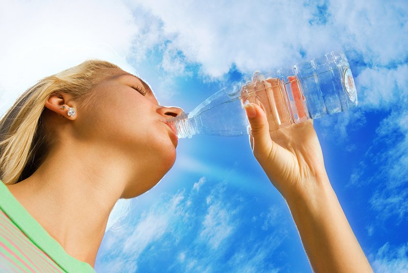 drinking water to combat dry mouth & tooth decay